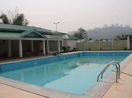United-21 Grassland Hotel Bagori Kültér fotó