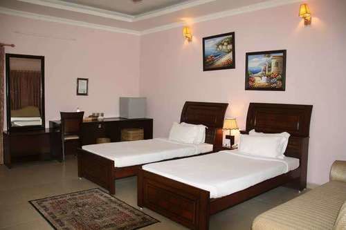 United-21 Grassland Hotel Bagori Kültér fotó